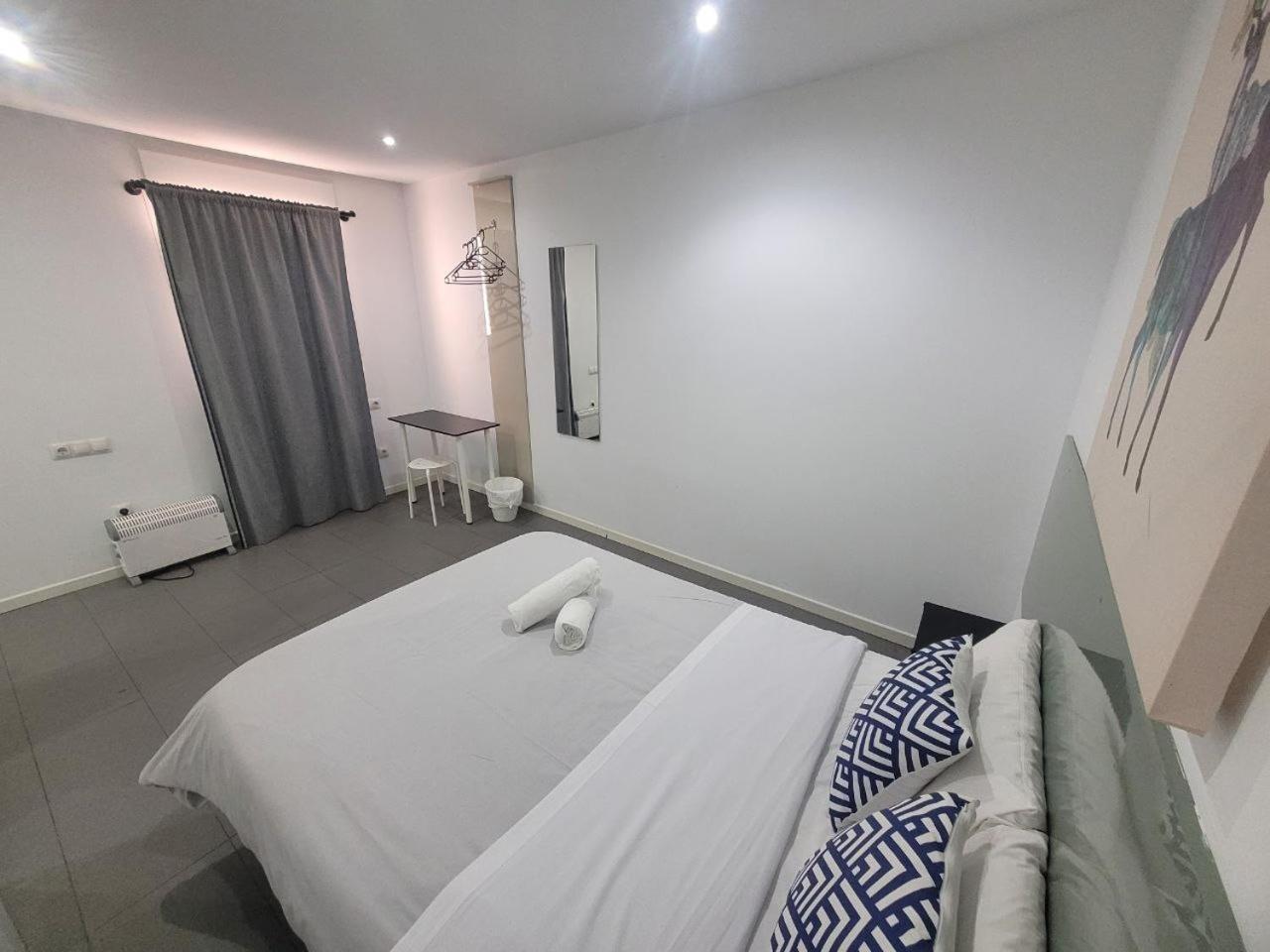 Ayz Frailes - Auto Check-in (adults Only) Affittacamere 3*