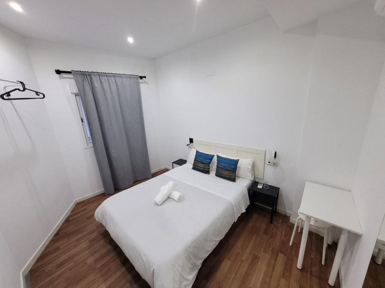 Affittacamere Ayz Frailes - Auto Check-in (adults Only) 3*